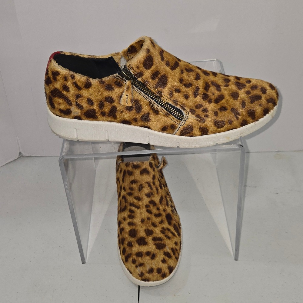 Johnston & Murphy Womens 8.5 Leopard Calf Hair Side Zip Sneakers 78-1972 Brown
